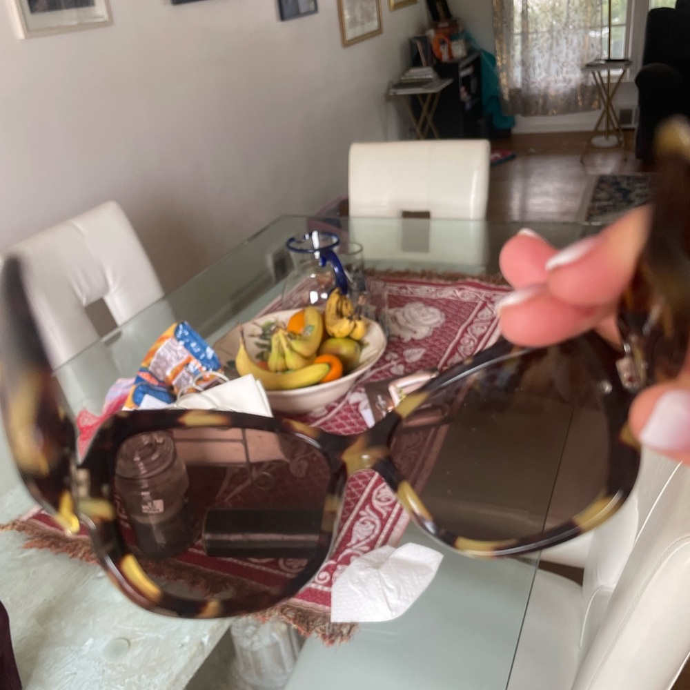 Stunning authentic BVLGARI sunglasses